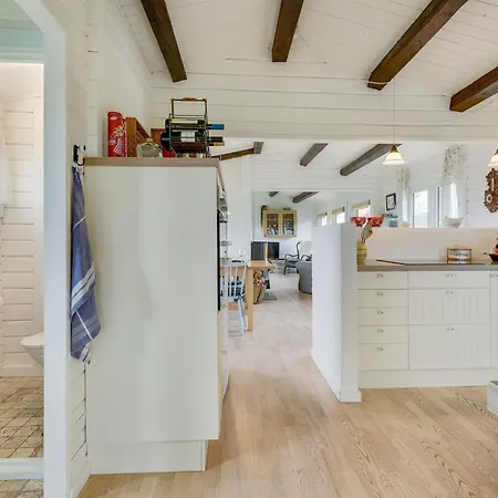 Semesterbostad Ylvie - 150m From The Sea By Interhome *