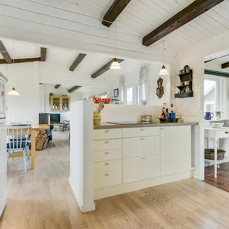 Prázdninový dům Ylvie - 150m From The Sea By Interhome Frorup