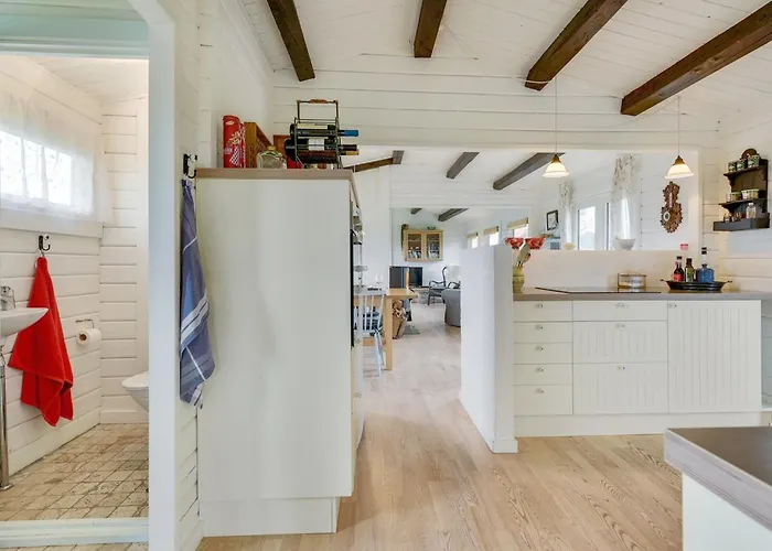 Holiday home Ylvie - 150m From The Sea By Interhome *